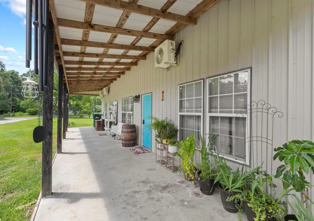 4th image of 768 County Road 792, Buna, TX 77612 | MLS# 68008165