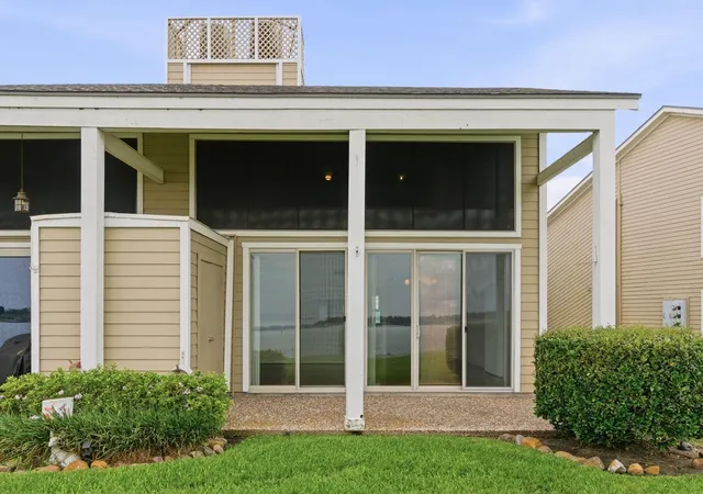 Homes for sale in Conroe, TX | 144 April Point Dr S, Conroe, TX 77356 | MLS# 91970971