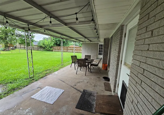 20th image of 105 S Ringgold St, West Columbia, TX 77486 | MLS# 49918894