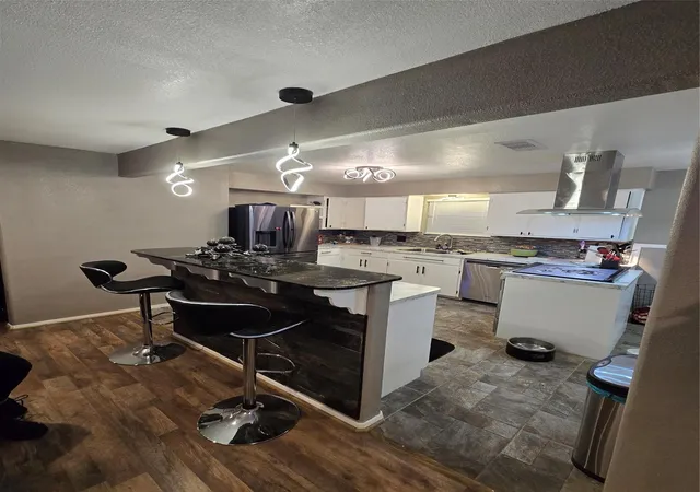 2nd image of 105 S Ringgold St, West Columbia, TX 77486 | MLS# 49918894