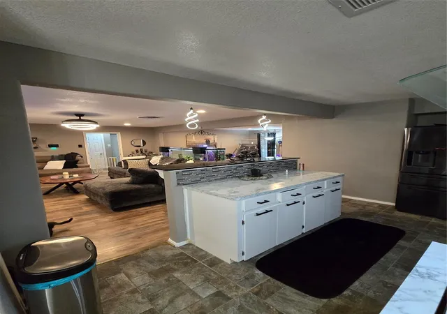 image of 105 S Ringgold St, West Columbia, TX 77486 | MLS# 49918894