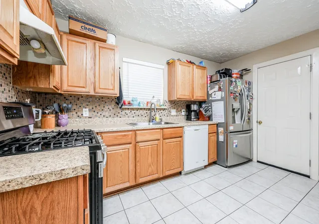 3rd image of 11114 Drakeland Dr, Humble, TX 77396 | MLS# 31162137