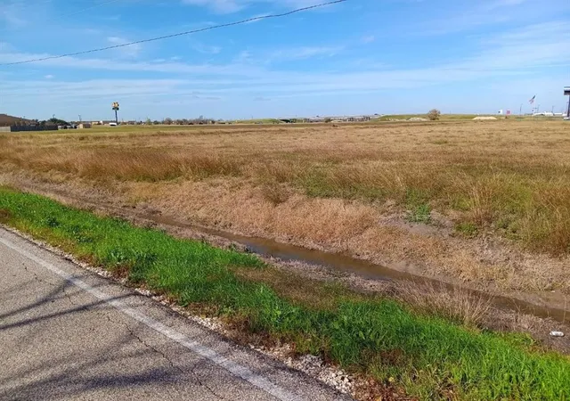 Photo 2 of Land for sale at 000 W Henderson Rd Rd, Angleton, TX 77515 | MLS# 88853846 | Listing updated on 2026-08-16