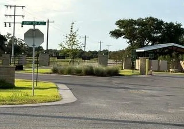 2nd image of 3043 Teal Ln, Columbus, TX 78934 | MLS# 52819878