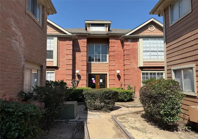 1st image of 12200 Overbrook Ln #34D, Houston, TX 77077 | MLS# 97634151