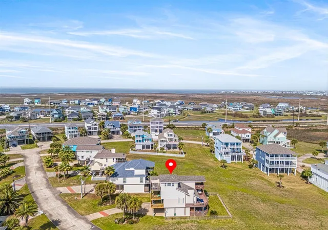 Photo 3 of Single family home for sale at 4119 Courageous Ln, Galveston, TX 77554 | MLS# 93856775 | Listing updated on 2026-06-27