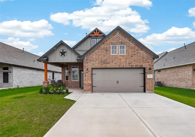 Homes for sale in Anahuac, TX | 126 Peachleaf Ct, Anahuac, TX 77514 | MLS# 76152259