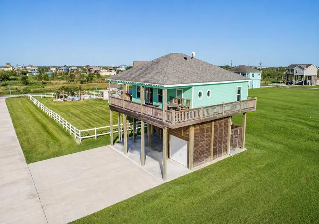 Photo 3 of Sale Pending at 4305 Bolivar Cir, Port Bolivar, TX 77650 | MLS# 71882474 | Listing updated on 2026-07-22