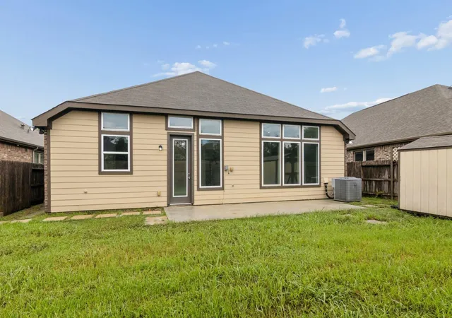 Homes for sale in Humble, TX | 5927 Rivergrove Bend Dr, Humble, TX 77346 | MLS# 81753306
