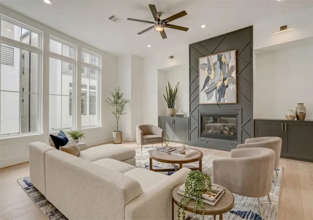 4th image of 1907 Lauderdale St, Houston, TX 77030 | MLS# 44174011