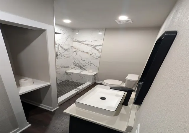 35th image of 428 Van Molan St, Houston, TX 77022 | MLS# 24886639