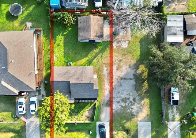 4th image of 428 Van Molan St, Houston, TX 77022 | MLS# 24886639