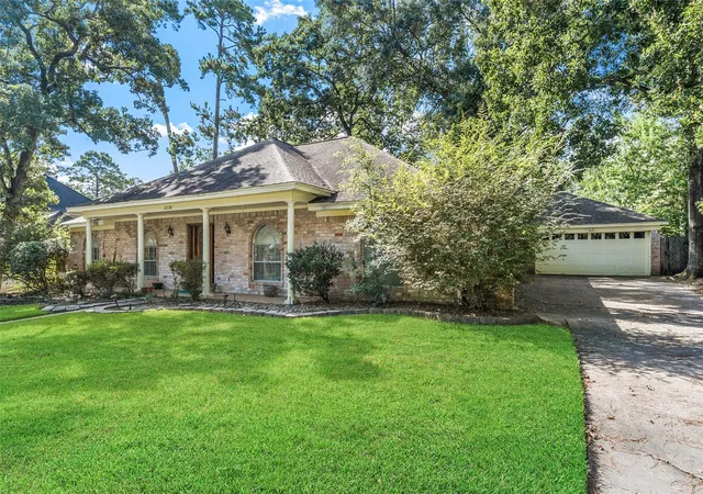 Photo 2 of Single family home for sale at 2230 Tangle Lake Dr, Kingwood, TX 77339 | MLS# 10329892 | Listing updated on 2026-09-06