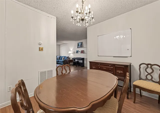 43rd image of 2701 Bellefontaine St #B4, Houston, TX 77025 | MLS# 47141740
