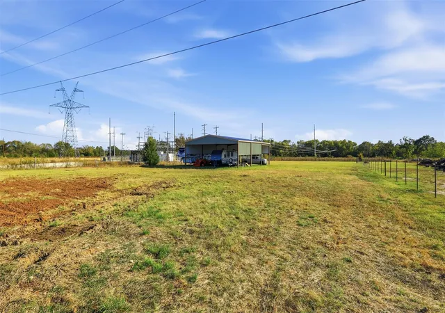 Photo 20 of Single family home for sale at 26865 Old Hwy 105 W, Montgomery, TX 77316 | MLS# 90080184 | Listing updated on 2026-07-30