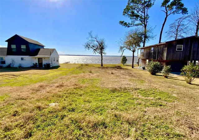 2nd image of 796 W Cattle Dr, Onalaska, TX 77360 | MLS# 12427004