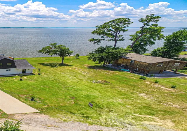 4th image of 796 W Cattle Dr, Onalaska, TX 77360 | MLS# 12427004