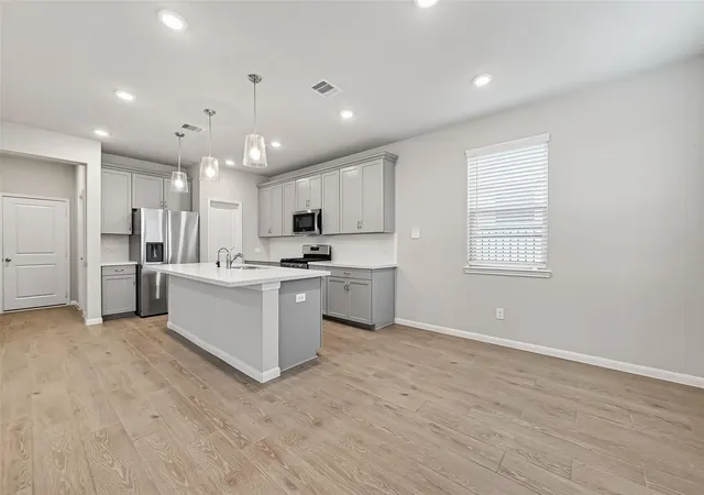 5th image of 27103 Blue Pool Dr, Katy, TX 77493 | MLS# 50300044