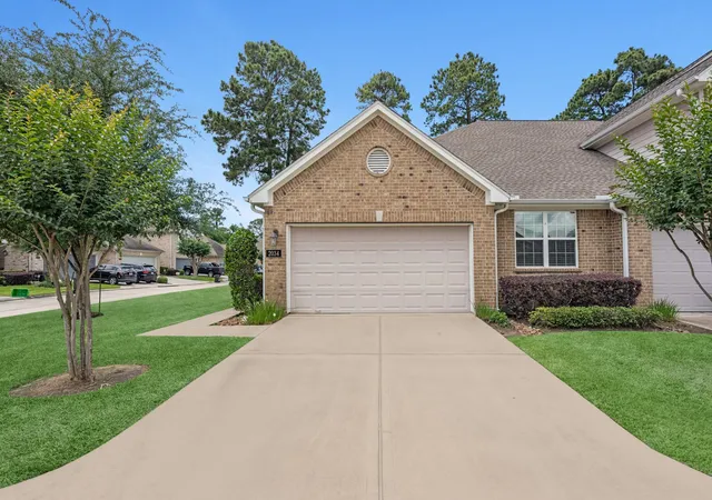 Photo 2 of Sale Pending at 2034 Que Manor Dr, Houston, TX 77090 | MLS# 46713322 | Listing updated on 2026-09-03