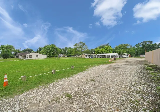 Photo 4 of Land for sale at 2842 5th Street, Stafford, TX 77477 | MLS# 12171150 | Listing updated on 2026-07-29