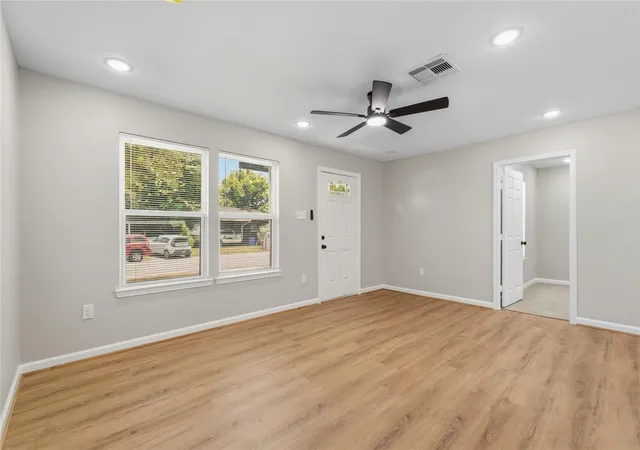 Photo 4 of Sale Pending at 10629 Fairfax St, Houston, TX 77029 | MLS# 55530917 | Listing updated on 2026-09-07