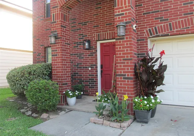 Photo 2 of Single family home for sale at 15106 Blue Crk Ranch Dr, Houston, TX 77086 | MLS# 43052232 | Listing updated on 2026-07-24