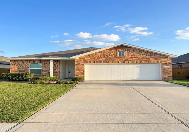 Photo 1 of Single family home for sale at 13301 Villa Sola Dr, La Marque, TX 77568 | MLS# 89085437 | Listing updated on 2026-04-22