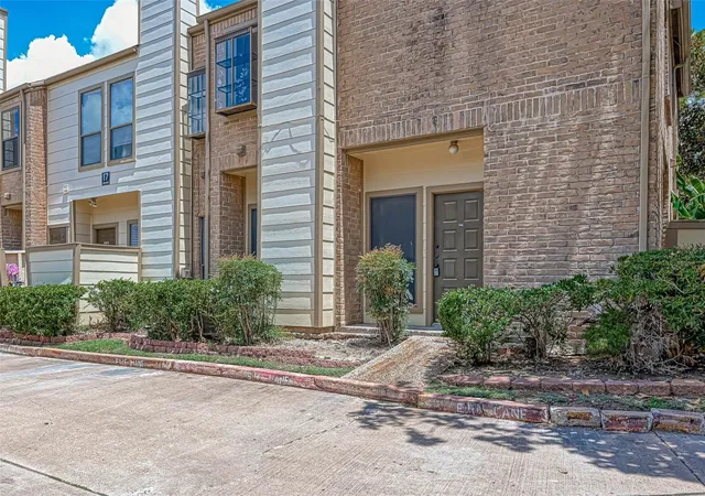 4th image of 8299 Cambridge St #1705, Houston, TX 77054 | MLS# 40767968