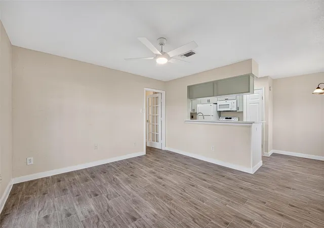 2nd image of 15534 Zabolio Dr #143, Webster, TX 77598 | MLS# 6587620