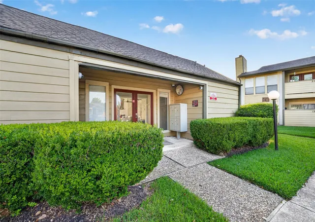 32nd image of 15534 Zabolio Dr #143, Webster, TX 77598 | MLS# 6587620
