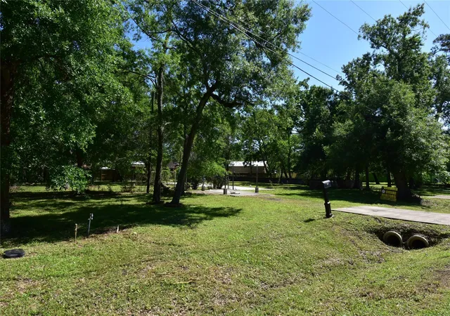 1st image of 1510 Pine Grove Dr, Dickinson, TX 77539 | MLS# 12545723