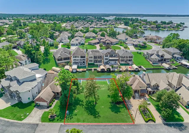 Photo 4 of Land for sale at 12342 Pebble View Dr, Conroe, TX 77304 | MLS# 78871532 | Listing updated on 2026-09-19