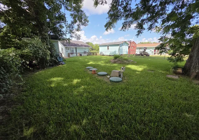 5th image of 354 Sir Lancelot Dr N, Bay City, TX 77414 | MLS# 19790093