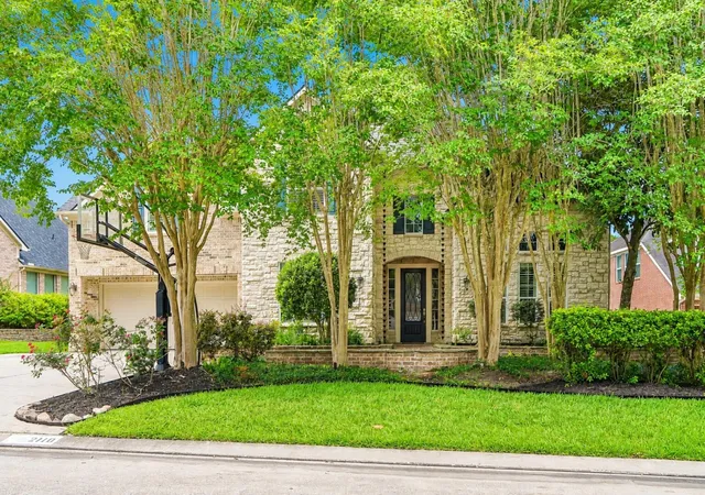 Homes for sale in Kingwood, TX | 2110 Lost Maples Trl, Kingwood, TX 77345 | MLS# 2563068