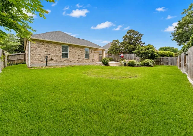 Homes for sale in Kingwood, TX | 2110 Lost Maples Trl, Kingwood, TX 77345 | MLS# 2563068