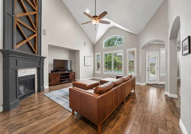 Homes for sale in Kingwood, TX | 2110 Lost Maples Trl, Kingwood, TX 77345 | MLS# 2563068