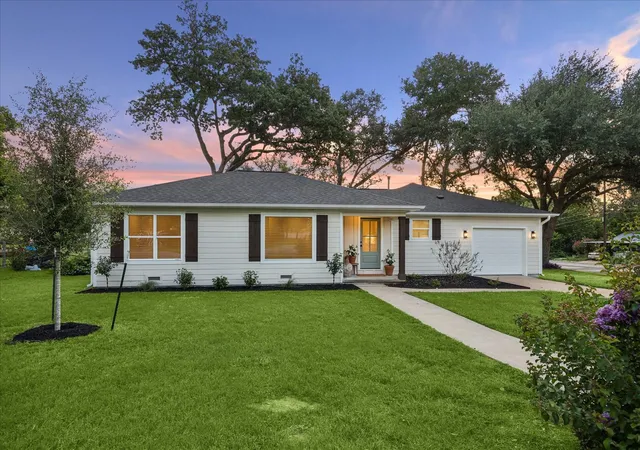 Homes for sale in Bellville, TX | 606 S Tesch St, Bellville, TX 77418 | MLS# 30602818