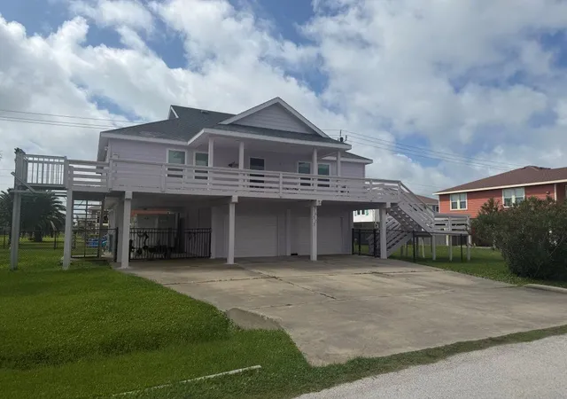 Homes for sale in Jamaica Beach, TX | 16527 Frances Drake Rd, Jamaica Beach, TX 77554 | MLS# 69112240