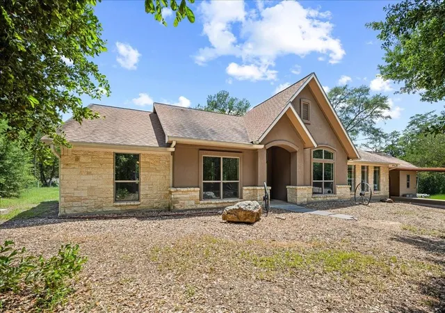 Homes for sale in Burton, TX | 7750 Rolling Creek Rd, Burton, TX 77835 | MLS# 43694324