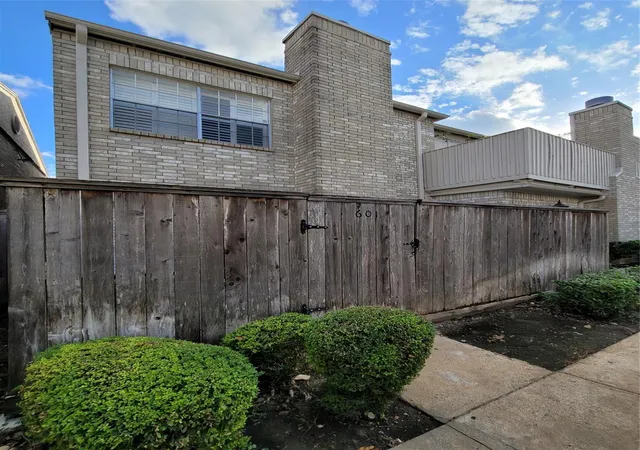 Homes for sale in Houston, TX | 3800 Tanglewilde St #601, Houston, TX 77063 | MLS# 38396417