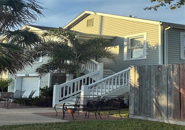 1st image of 2314 33rd St, Galveston, TX 77550 | MLS# 33139847