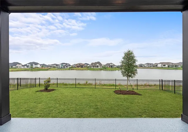 Photo 3 of Townhouse for sale at 18207 W Shoreline Vista Ln, Cypress, TX 77433 | MLS# 27296520 | Listing updated on 2026-08-14