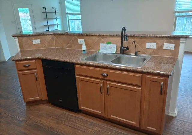Photo 4 of Single family home for sale at 1029 Water Hyssop, Leander, TX 78641 | MLS# 20933789 | Listing updated on 2026-08-19