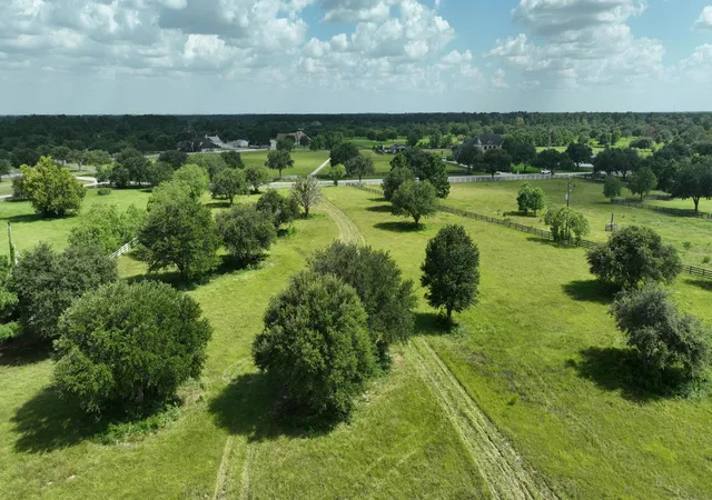 Photo 3 of Land for sale at 000 Post Oak Run, Magnolia, TX 77355 | MLS# 59683979 | Listing updated on 2026-08-01