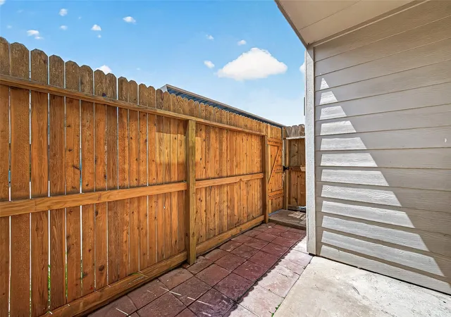 2nd image of 10615 Briar Forest Dr, Houston, TX 77042