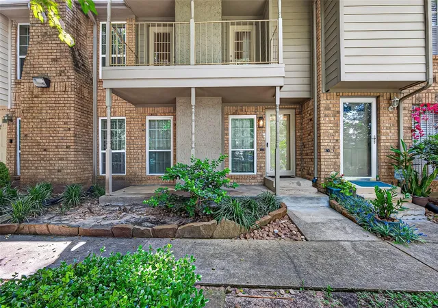 2nd image of 10615 Briar Forest Dr #1002, Houston, TX 77042 | MLS# 22691475