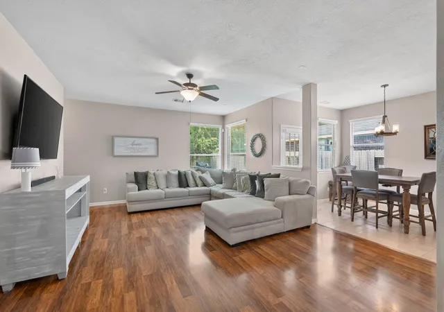 Photo 4 of Sale Pending at 1906 Spring Cliff Ct, Spring, TX 77373 | MLS# 93085103 | Listing updated on 2026-09-17