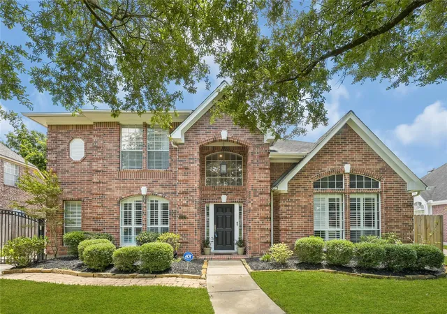 Single family home for sale at 1327 Blackthorne Dr, Houston, TX 77094 | MLS# 54023362