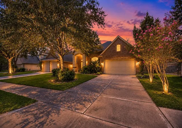 Photo 3 of Single family home for sale at 20918 Fld Manor Ln, Katy, TX 77450 | MLS# 22717159 | Listing updated on 2026-08-29