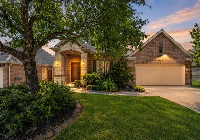 Photo 4 of Single family home for sale at 20918 Fld Manor Ln, Katy, TX 77450 | MLS# 22717159 | Listing updated on 2026-08-29
